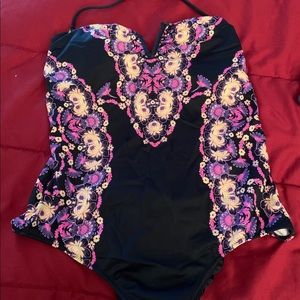Victoria’s Secret Bathing Suit, size M